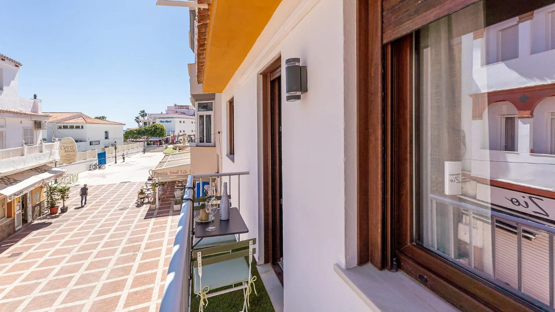 797 Holiday Rentals- Carrasco Beach 1 Τορρεμολίνος Διαμέρισμα