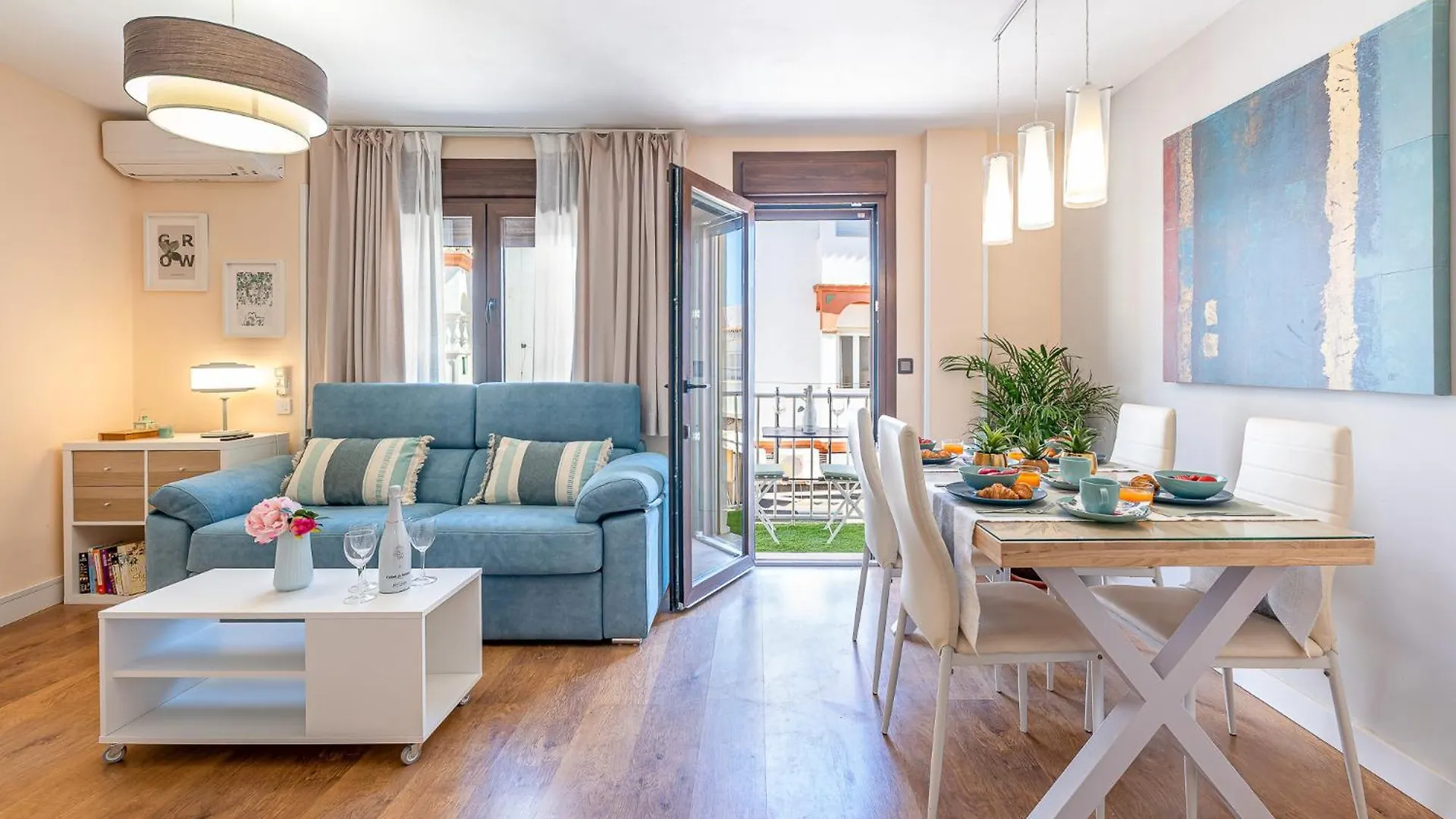 797 Holiday Rentals- Carrasco Beach 1 Τορρεμολίνος